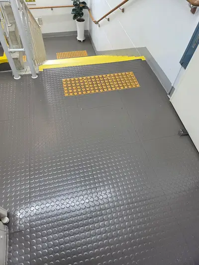 강남 역삼동 사무실청소 복도 바닥 오염 집중 케어 현장 현장 사진